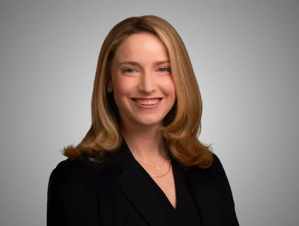 molly rothschild headshot